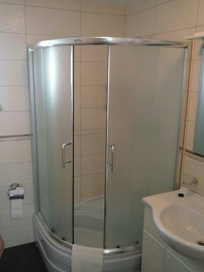 Apartmani Maric Selce Exterior foto