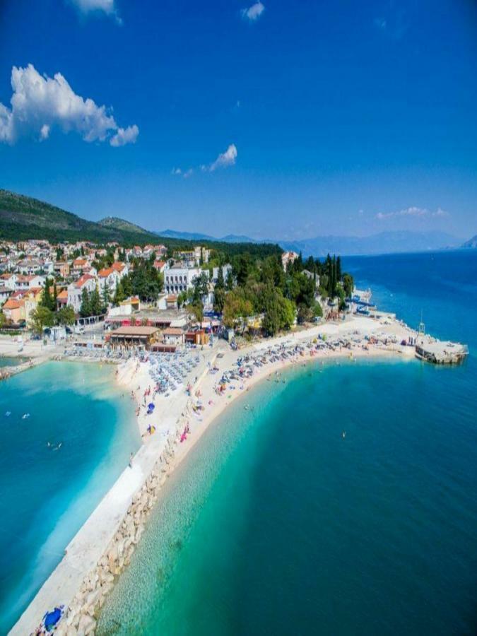Apartmani Maric Selce Exterior foto